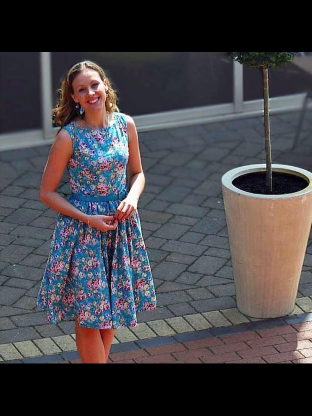 Lindy Bop Retro Audrey Blue Floral Dress Small